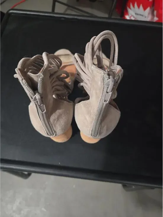 Jeffrey Campbell Suede Fringe Lace-Up Heeled Sandals Size 6 - Picture 4 of 6